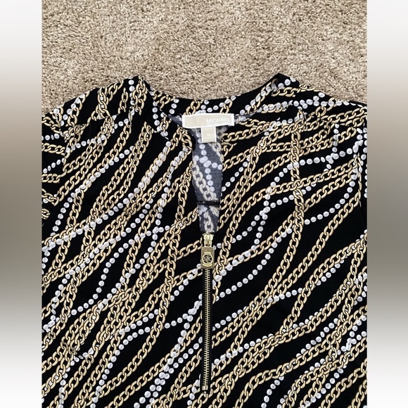 Michael Kors Black, Gold Chain And White Pearl Blouse Size Medium NWT - Picture 3 of 11